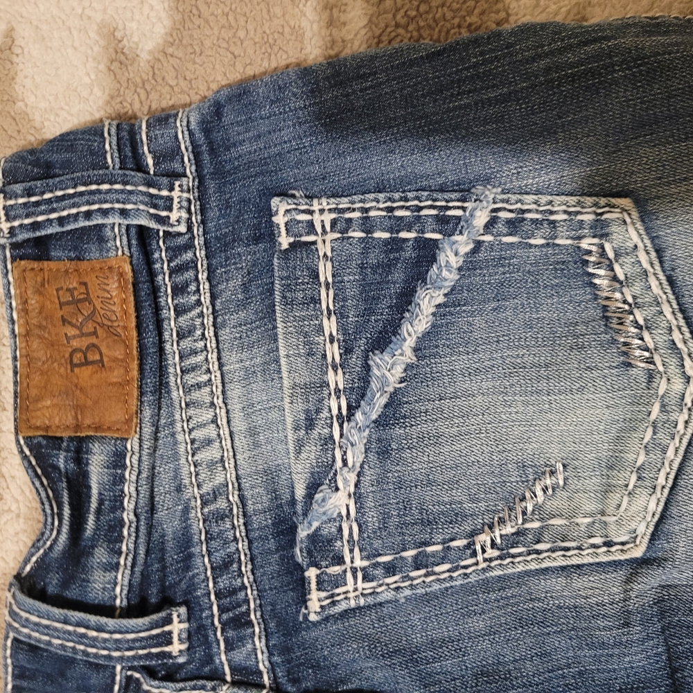 BKE Culture Women's Denim Shorts in Blue - Picture 6 of 10